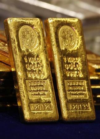 الذهب الفوري يتراجع 2.2%